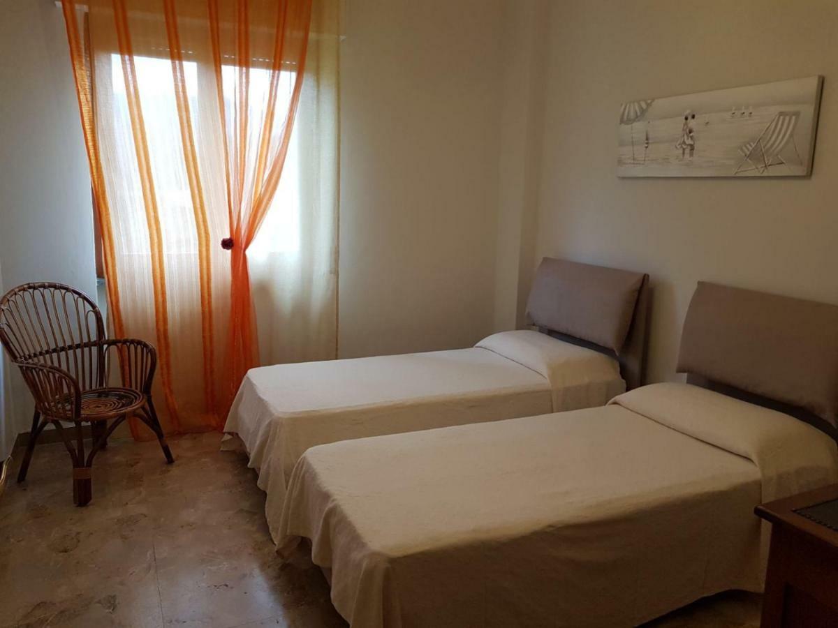 Villa Lorenzo Primo Piano กาไมโยเร ภายนอก รูปภาพ